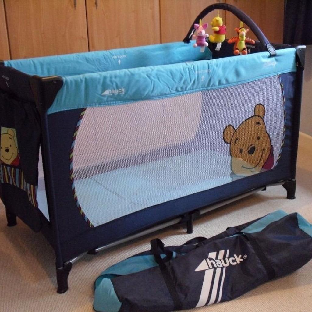 Travel cot clearance winnie the pooh