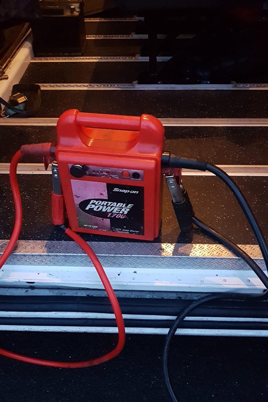 snap on portable power 1700 jump pack in DY10 Forest für 170,00 £ zum