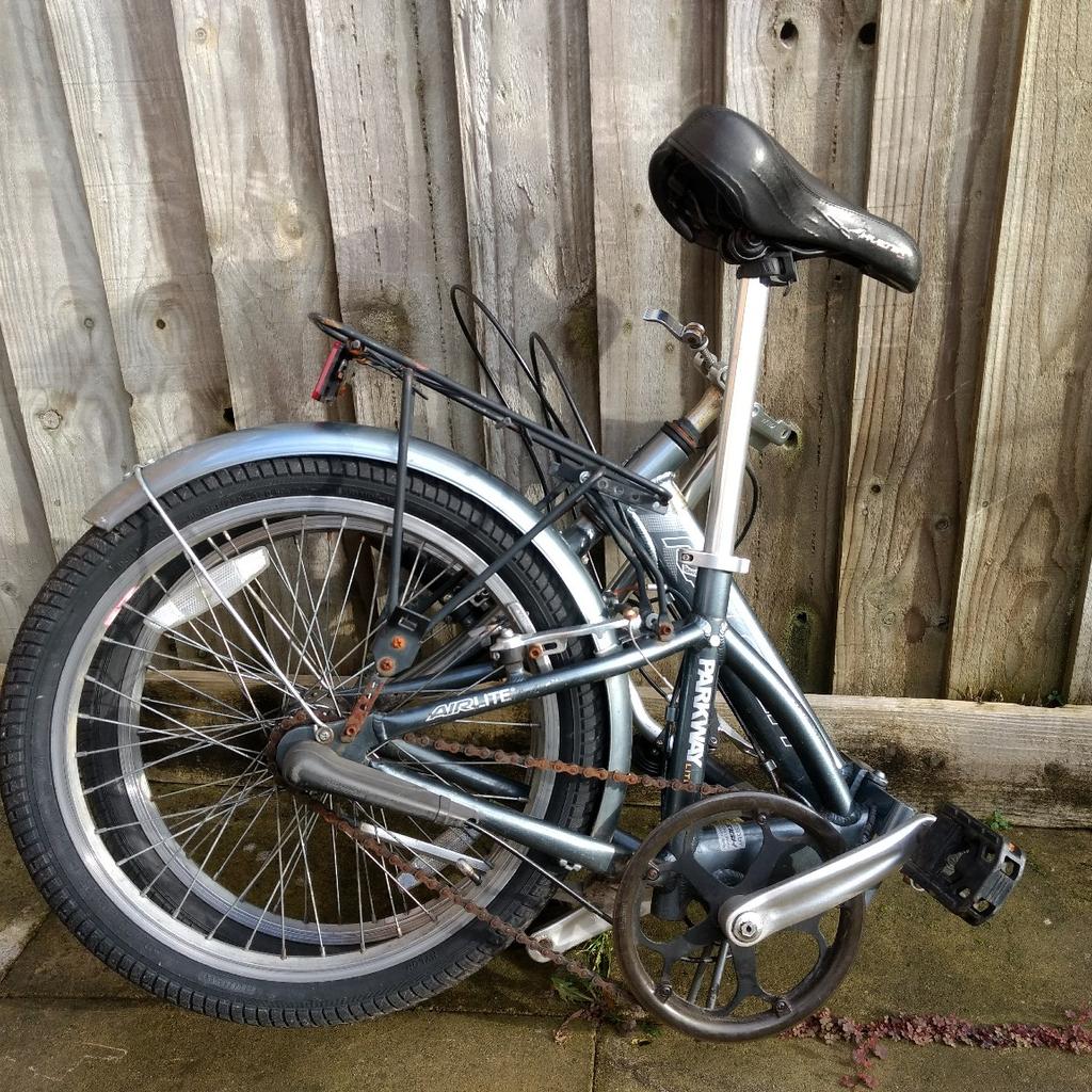 Raleigh Parkway Lite Folding Bike in TW3 Hounslow for £85.00 for sale