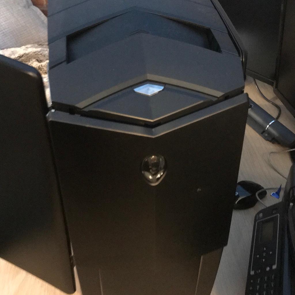 Alienware in RM13 London für £ 200,00 zum Verkauf | Shpock AT