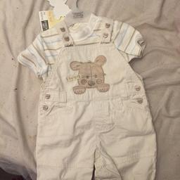 2 piece baby boy's clothing. Unwanted gift
Size 3-6months