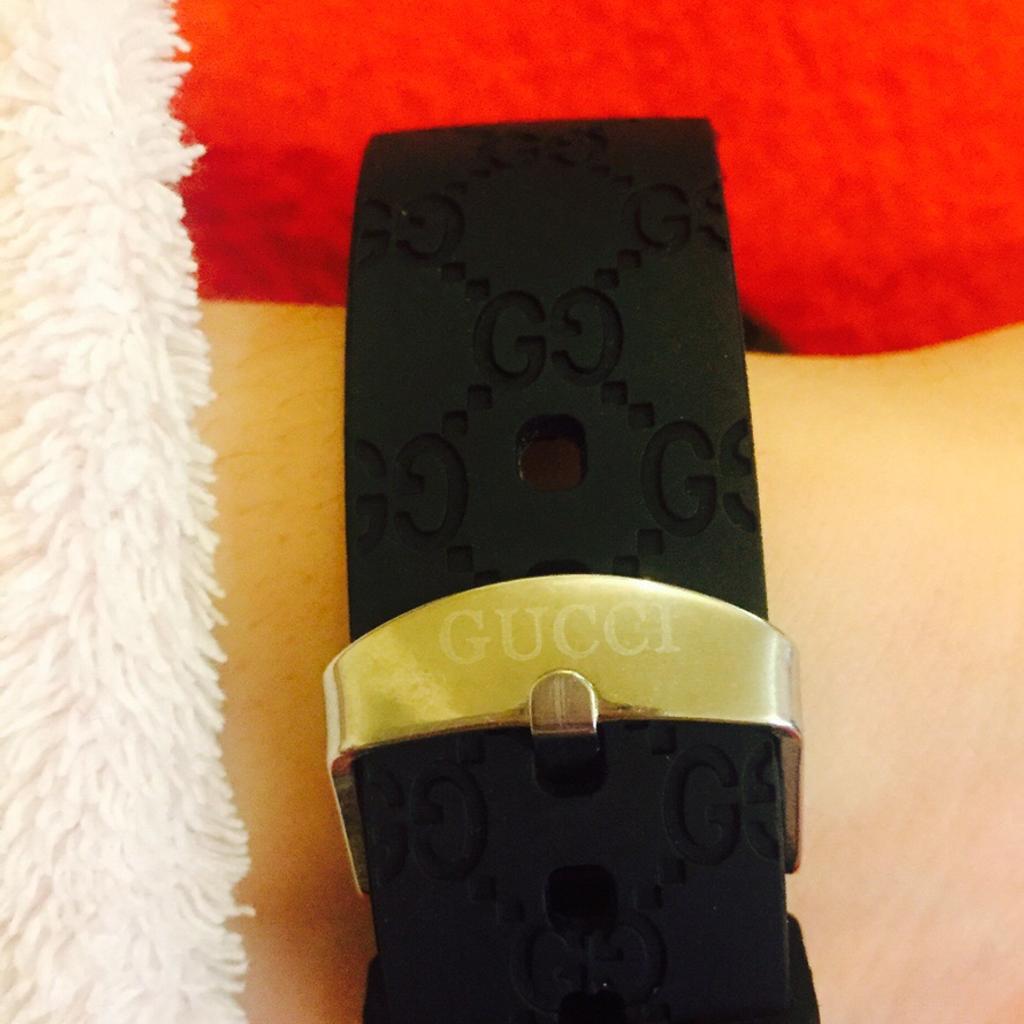 Gucci watch swiss on sale made code ref 1142