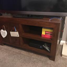 Hi I have for sale this Dakota tv stand. In overall good used condition. 
Two draw knobs missing hence price but can be replaced. 
Collection only.