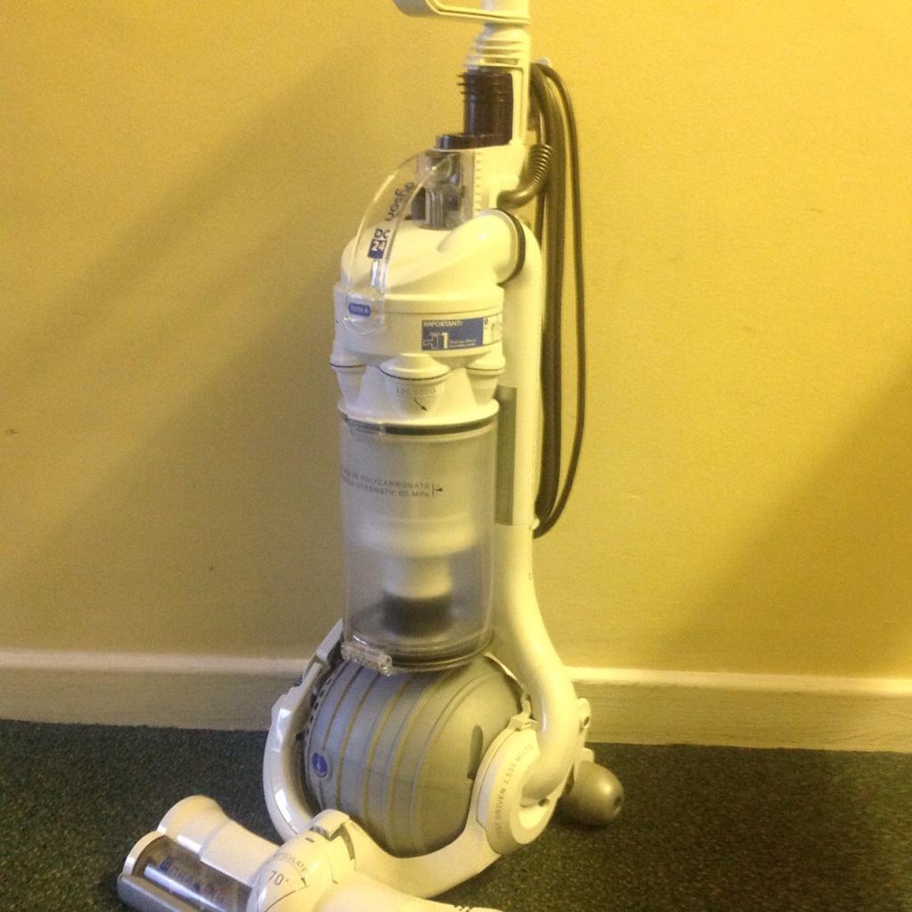 DYSON DC24 BALL LIGHTWEIGHT VACUUM CLEANER in LS29 Bradford für £ 85,00 zum Verkauf Shpock AT