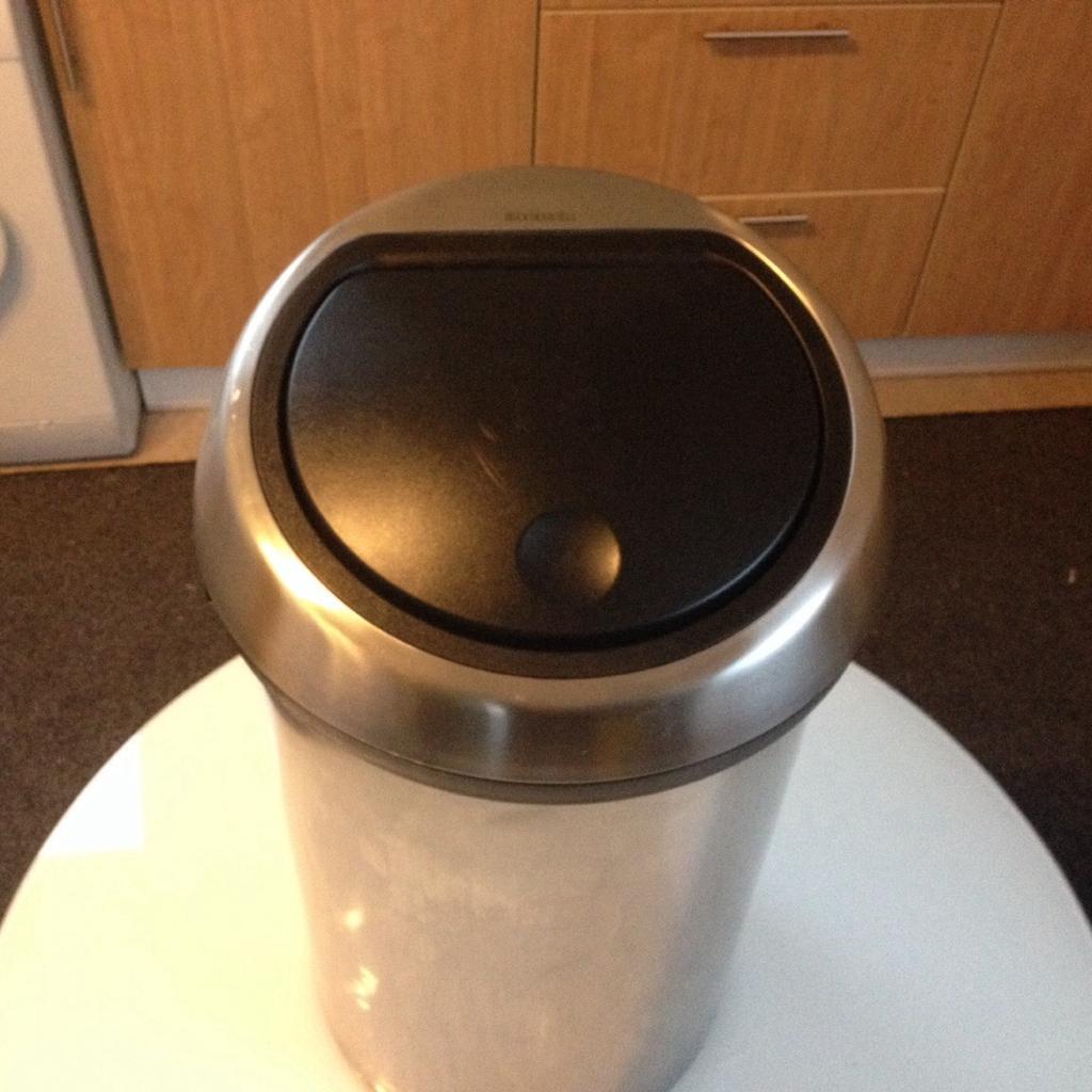 Brabantia 50 litre bin in KT12 Elmbridge für £ 30,00 zum Verkauf Shpock AT