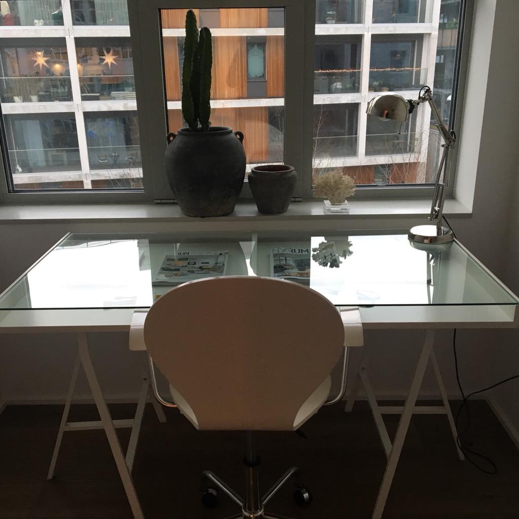 Ikea Vika Gruvan skrivbord in 12062 Stockholm für 800,00 SEK zum