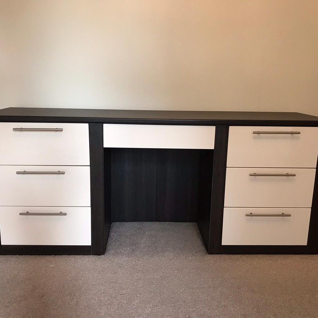 Sharps wardrobe, Dressing table,chest drawers in BD8 Bradford for £