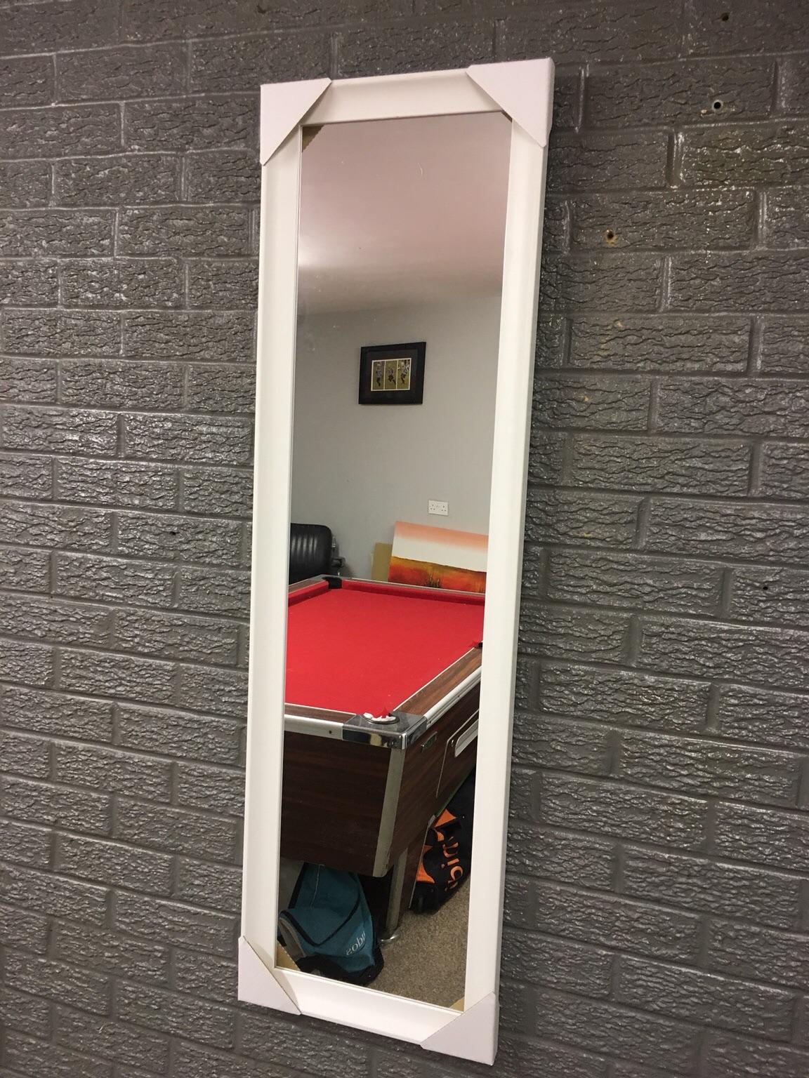 free standing full length gold cheval mirror in S25 Dinnington für 20