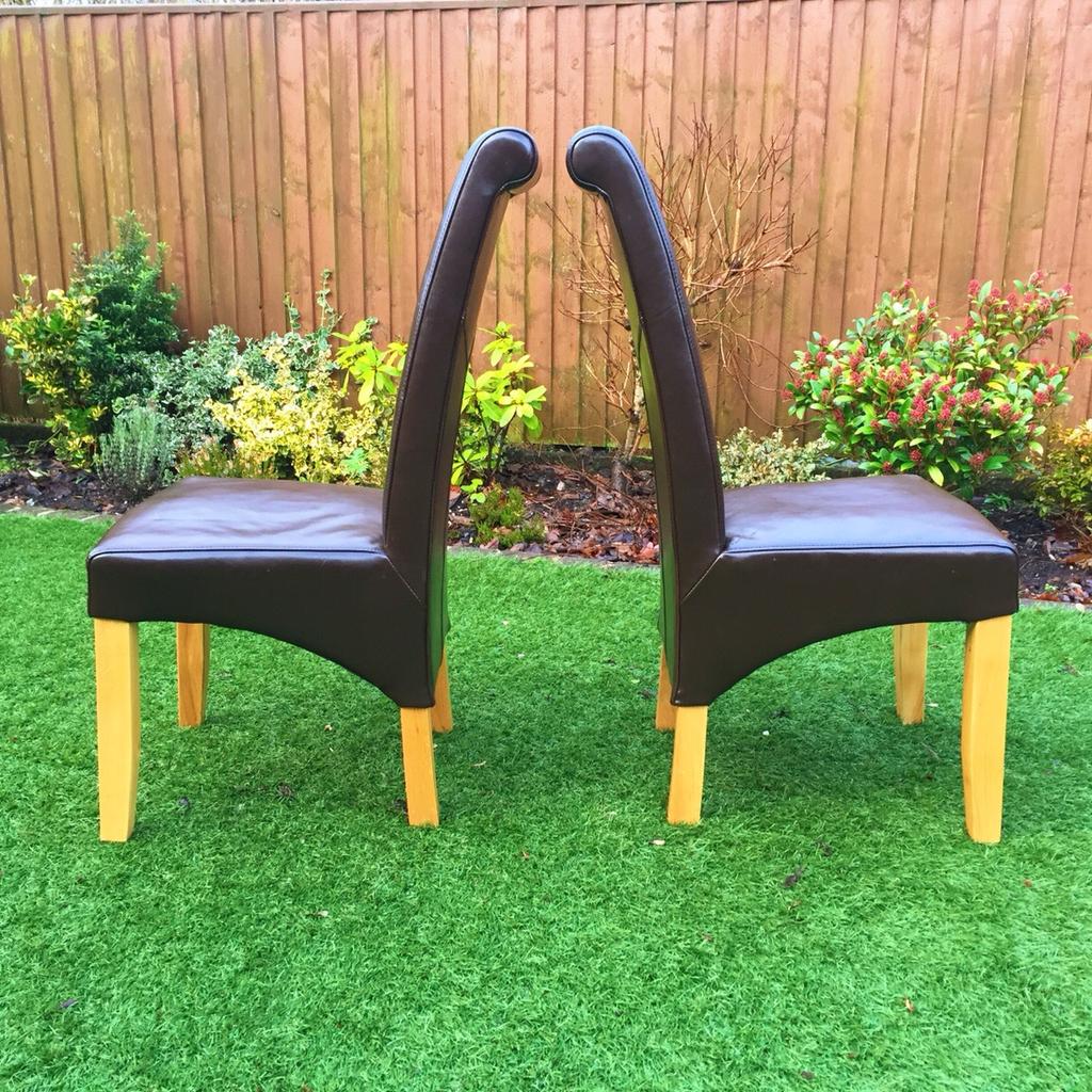 6 oak dining chairs faux leather in PR2 Preston für 30,00 £ zum Verkauf