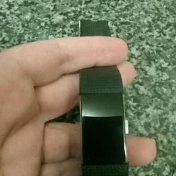 No box just Fitbit watch and charger, less than a month old. Used twice, but due to vision impairment I can't see it. So selling for a fab price!!