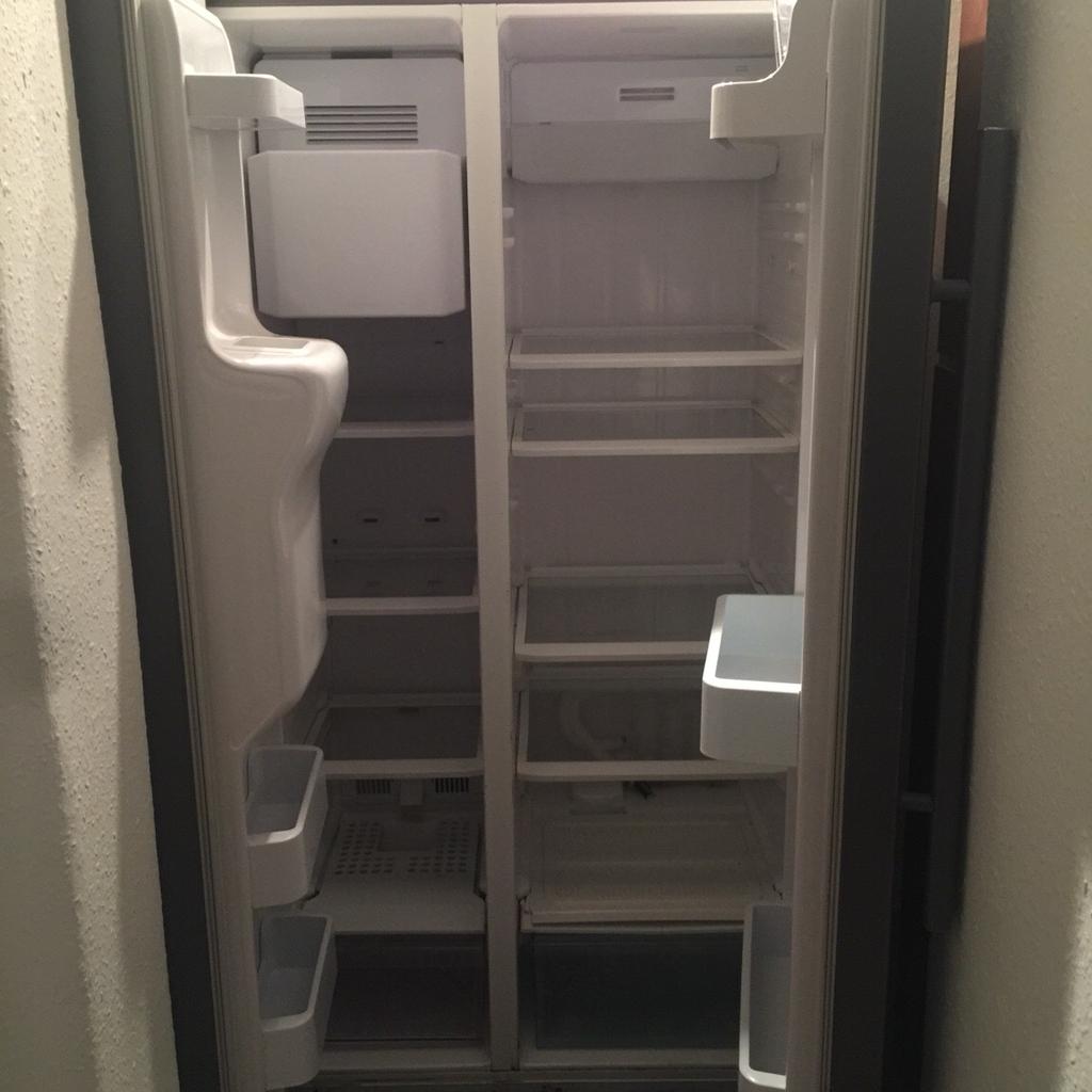 Samsung American fridge freezer in HD1 Kirklees für 150,00 £ zum