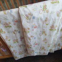 Cute and very rare curtains.
Perfect condition just need an iron.
Pencil pleat.