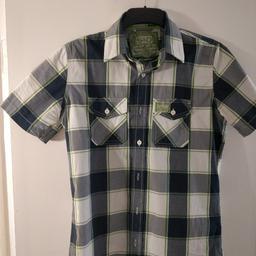 2 X SuperDry Shirts
1 X Medium
1 Large. Although the Large is more of a Medium Fit
Only worn to try on
£10 Each