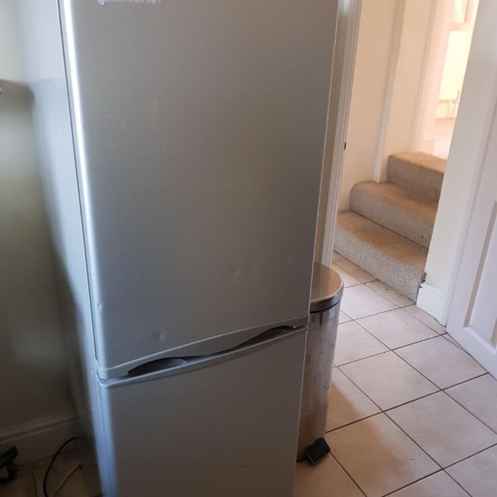 Fridge Freezer in ME14 Maidstone für £ 40,00 zum Verkauf Shpock AT