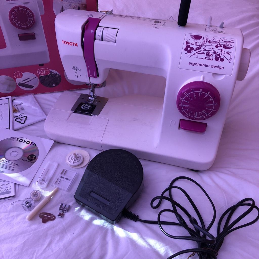 TOYOTA ECO15A sewing machine in BB1 Blackburn für 40,00 £ zum Verkauf