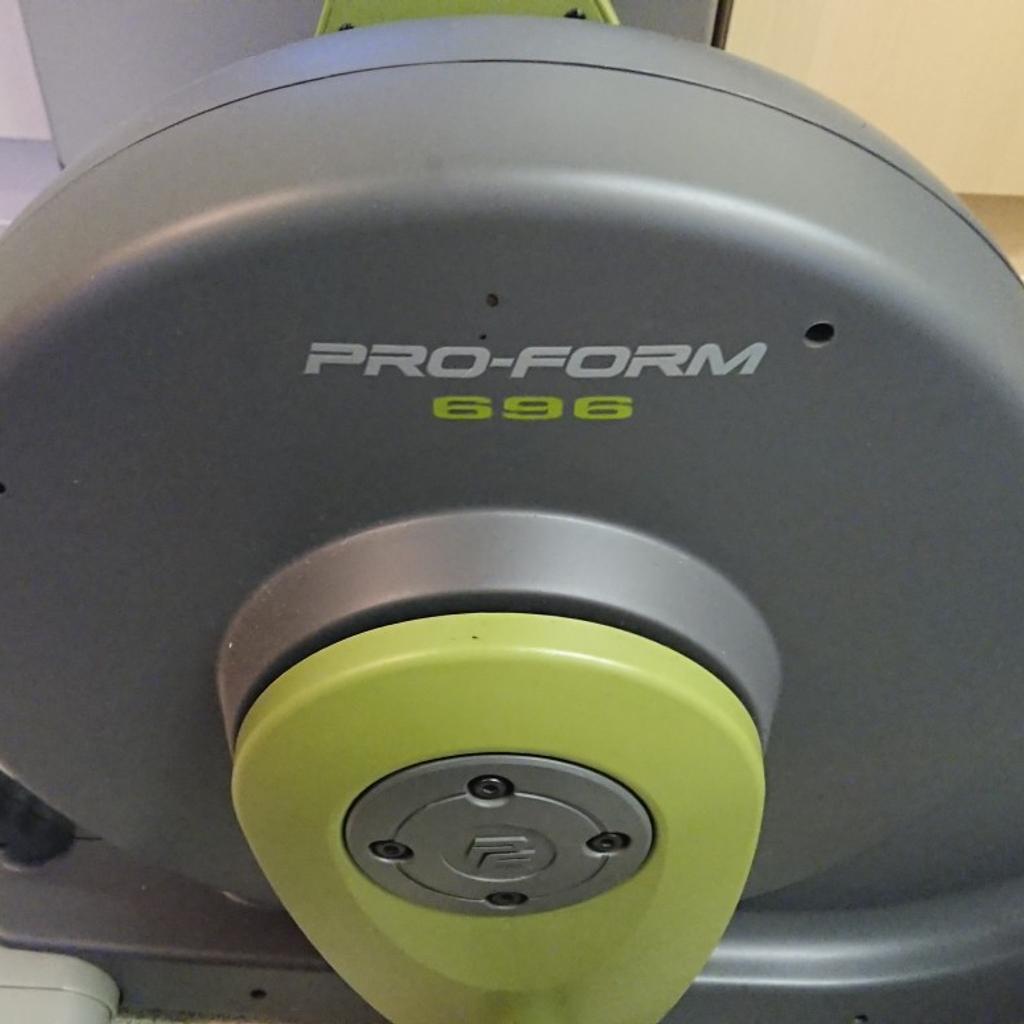 proform 696 elliptical cross trainer in NW10 Brent for 88.00 for