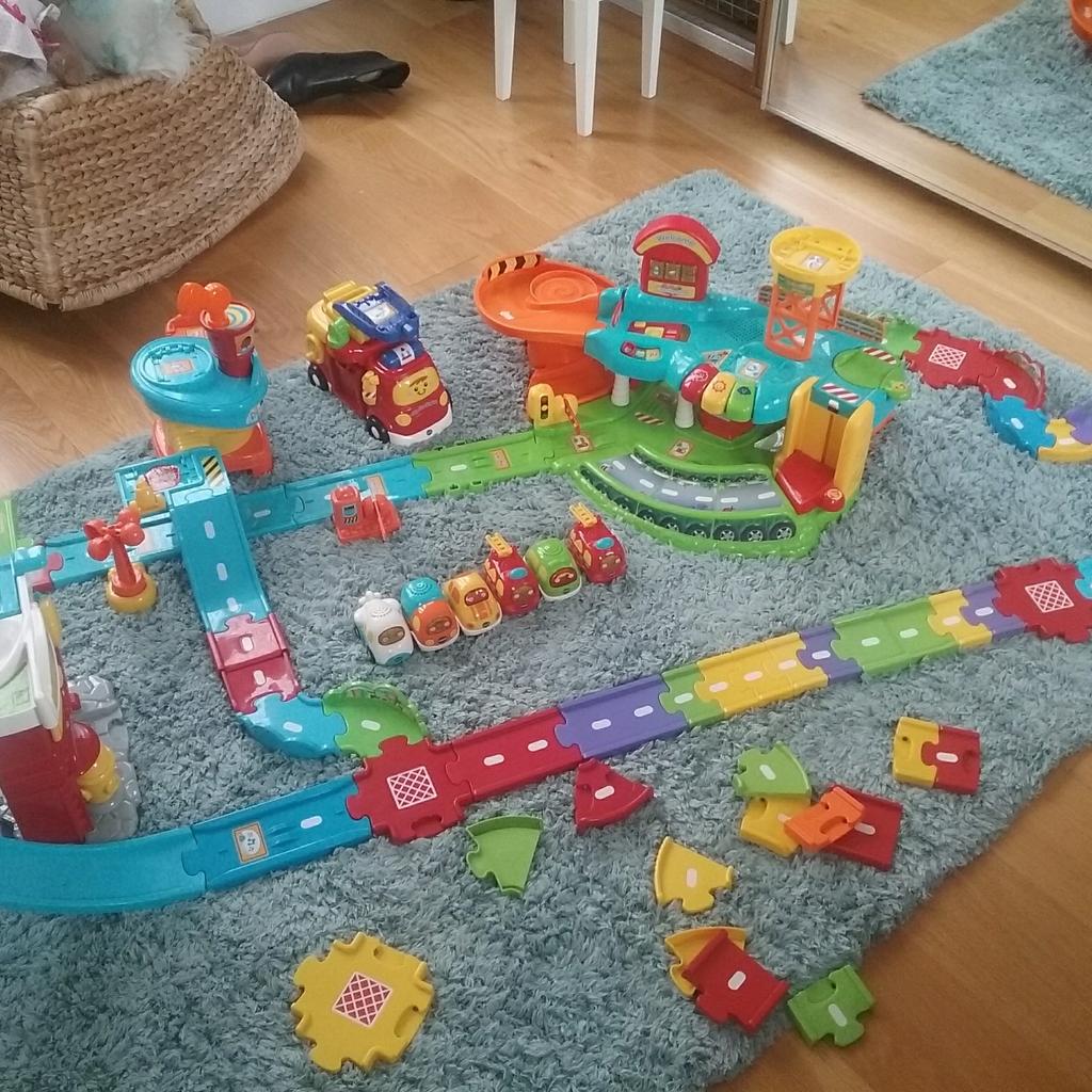 Toto Garage set in BR4 Bromley für £ 15,00 zum Verkauf | Shpock AT