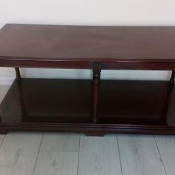 Mahogany side table in good condition with only odd little scratch here and there.
Good solid piece 
17inch high
43inch length
19 depth 

Can deliver locally