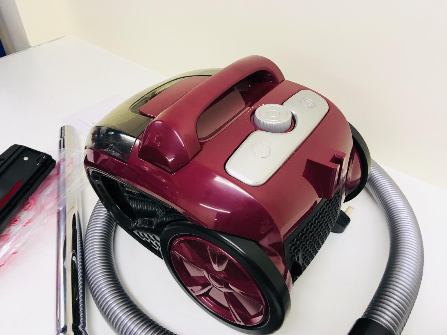 MORRISON S CYCLONIC VACUUM CLEANER HOOVER in SA4 Gorseinon für £ 30,00