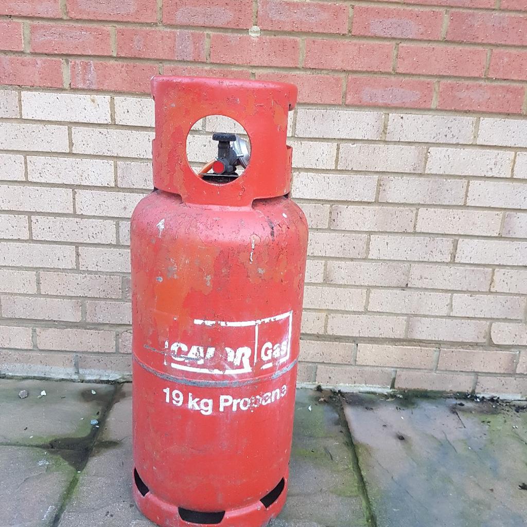 19kg Propane Calor Gas Cylinder & Regulator in MK43 Moretaine für £ 20