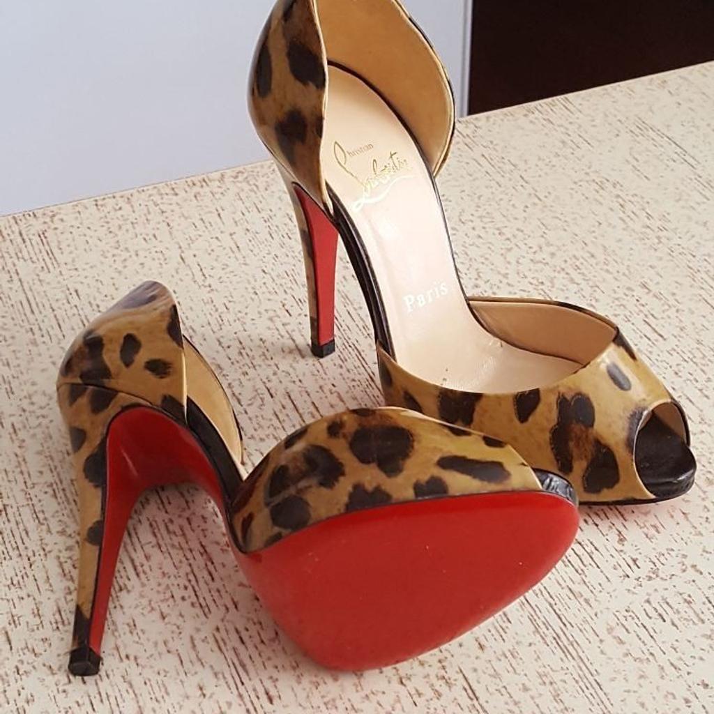 Decollete hot sale louboutin usate