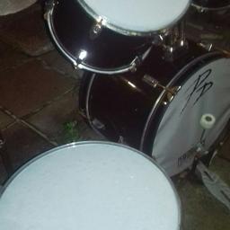 Performance percussion drum kit all complete  only fault split in bottom small drum as in picture offers