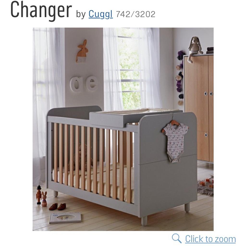 Cuggl noah outlet cot and changer