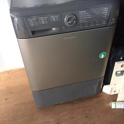 Hotpoint tumble dryer 
Very good condition 
Only used a few times 
Collection only