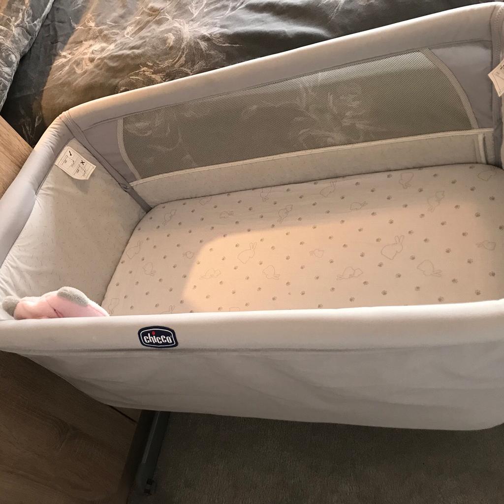 Chicco Next2me Bedside Crib in BL5 Westhoughton für £ 75,00 zum Verkauf
