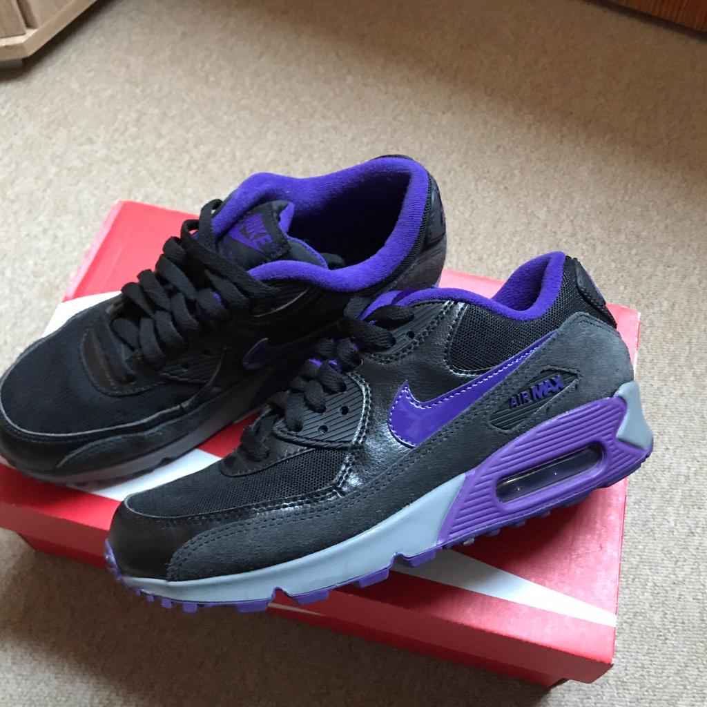 Nike air cheap max schwarz lila