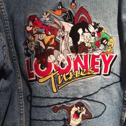 Selling a Vintage Looney Tunes Denim Jacket. 
good vintage condition. 
size L 
Collect in Hackney or elsewhere in East London. 
call on 07743 018402 or message here

thanks