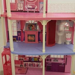 Großes Barbie Haus mit Lift  und mit viel Zubehör ❤❤❤