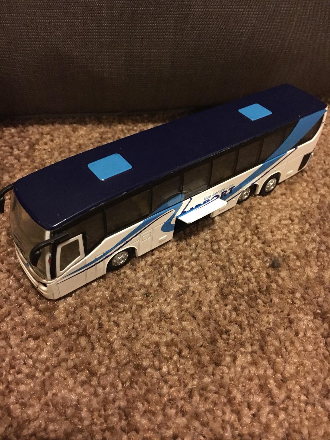 Buses in G5 City für 3,00 £ zum Verkauf | Shpock DE
