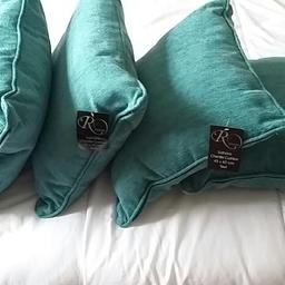 4 teal cushions new still with tags .... there selling for £6-99 for 1 from range £14 all 4