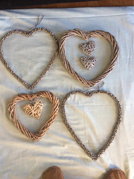Buy & Sell Sunnybrow County Durham - Photos for 4 hanging hearts