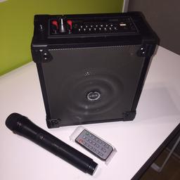 Karaoke Box
Mit
Bluetooth 
USB
Card
Radio
Mikrofon 
AKKU
Fernbedienung 
Ladegerät 
 
Preis 75€