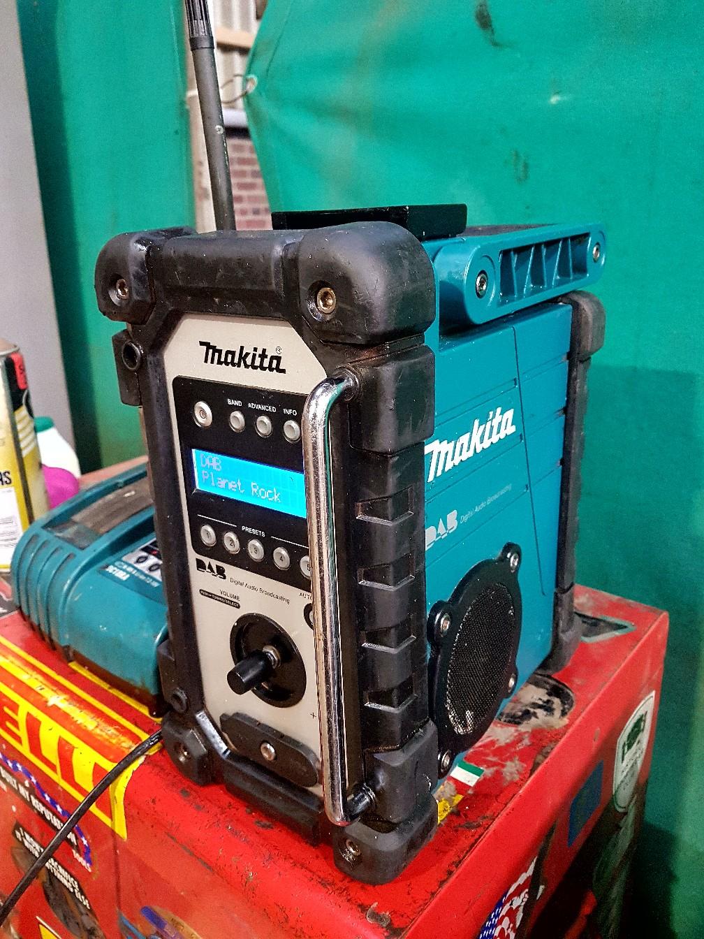 Makita BMR104 Dab Radio and 4 amp battery in ST10 Staffordshire ...