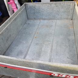Medium size trailer good condition & working order collection only please (no tobar on my vehicle)