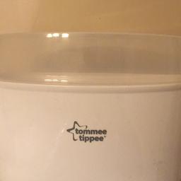 Never been used Tommee Tippee Steriliser! No marks and signs of damage!
No bottles and no box
Comes with bottle tweezer