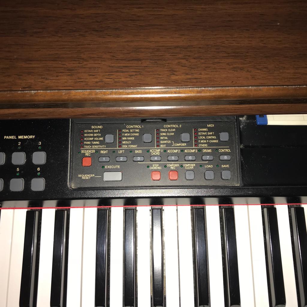 TECHNICS SXPR350 ELECTRONIC DIGITAL PIANO in NP10 Newport für 400,00