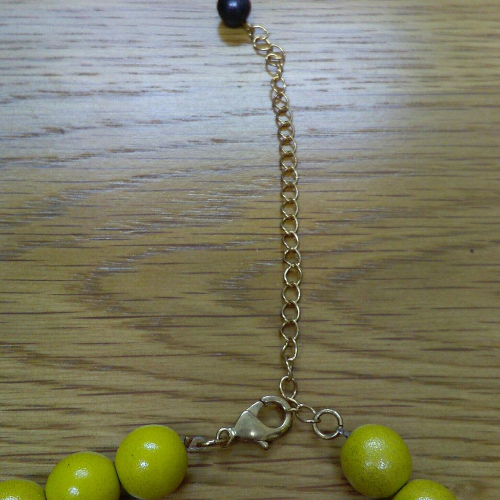 Beaded jewellery in FY2 Knowle für 1,00 £ zum Verkauf | Shpock DE