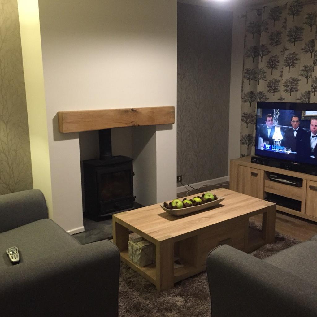 Tv unit and coffee table in B76 Birmingham für 250,00 £ zum Verkauf