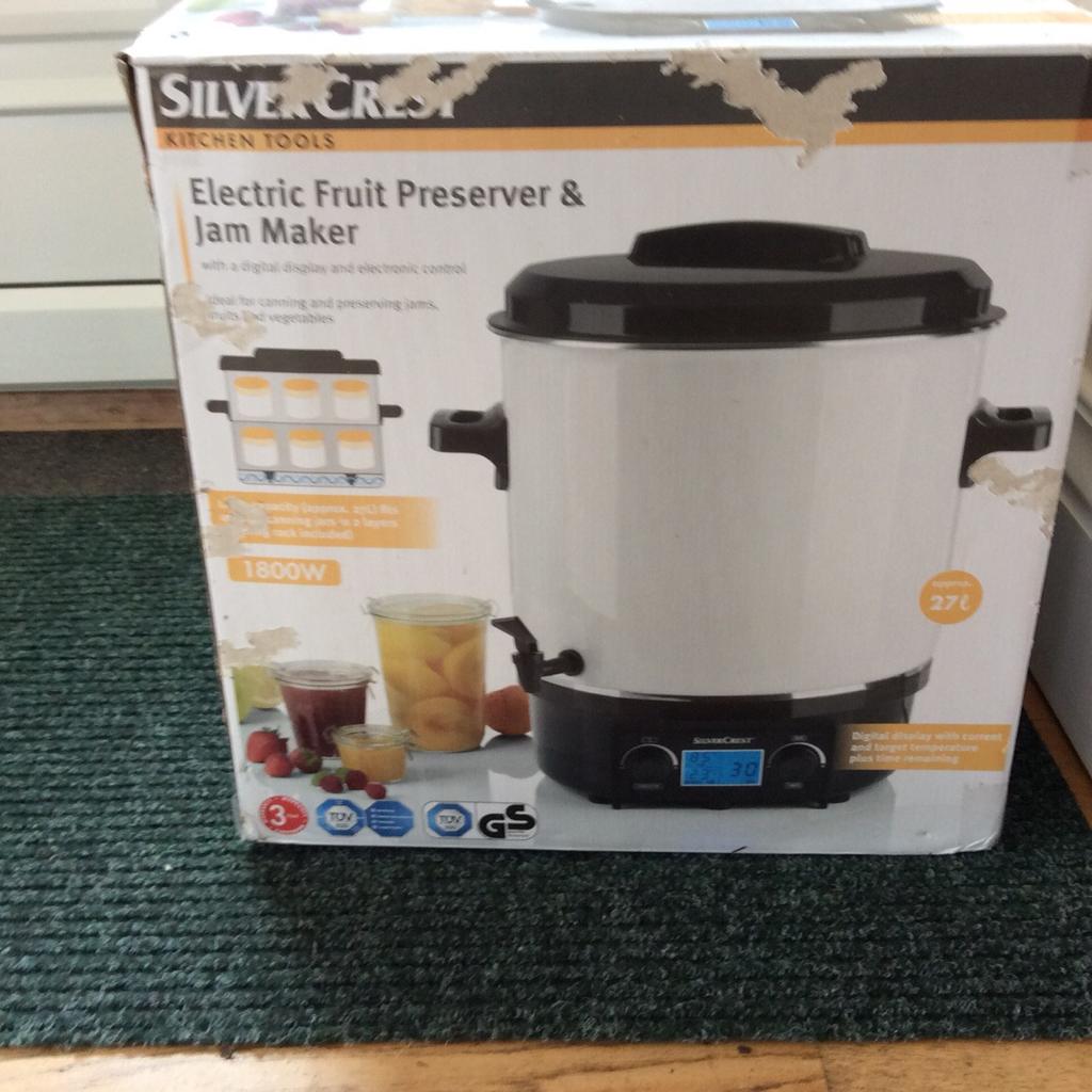 Silvercrest electric fruit preserver/jam make in LN13 Lindsey for £15.