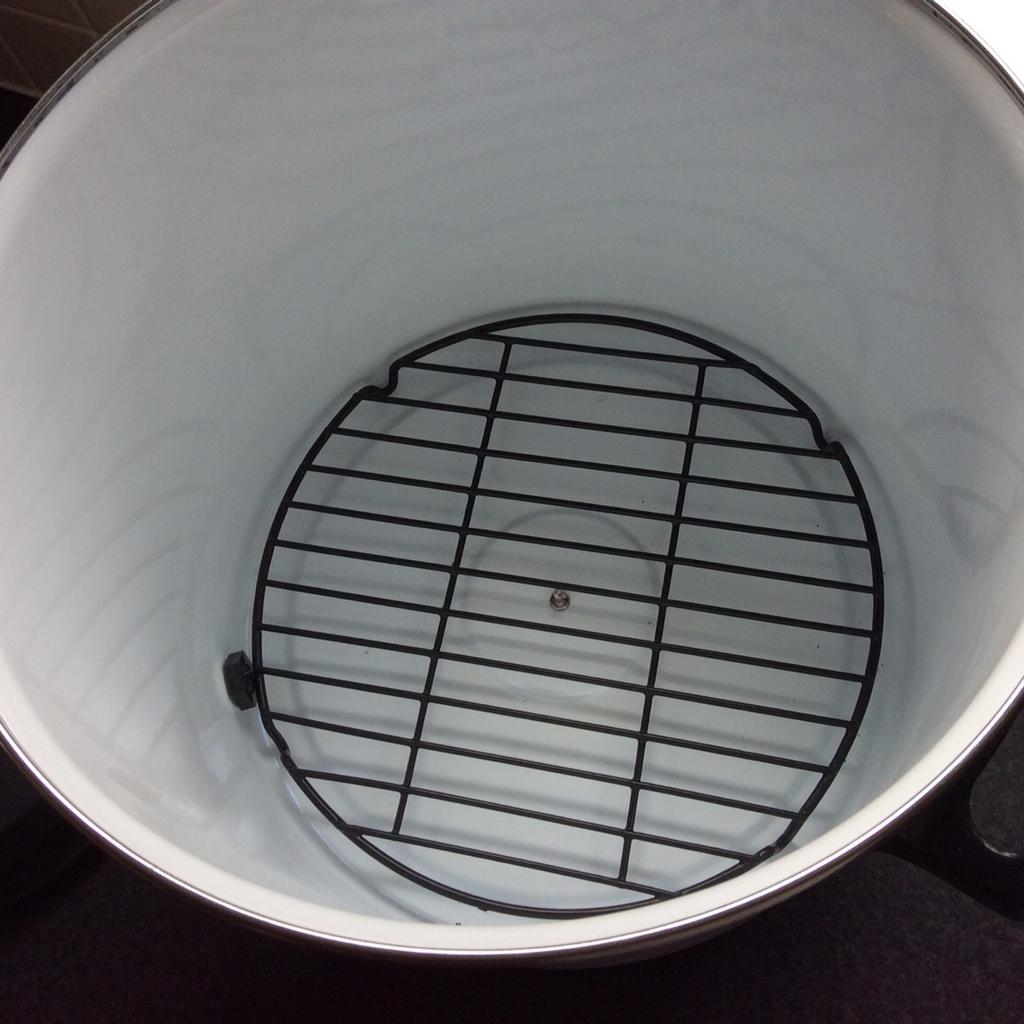 Silvercrest electric fruit preserver/jam make in LN13 Lindsey für 15,00