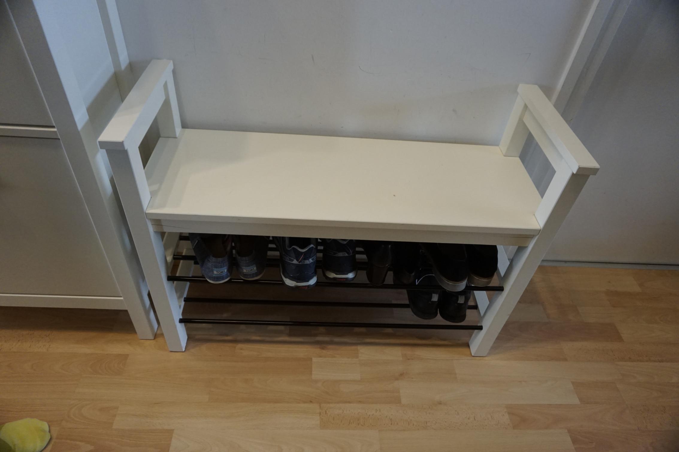 IKEA HEMNES Flur Garderobe Sitzbank in 81927 München for €35.00 for