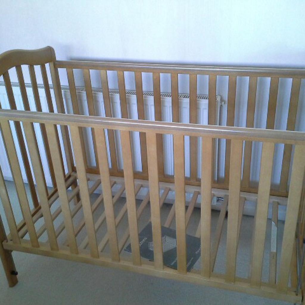 Mamas and papas sherwood cot on sale