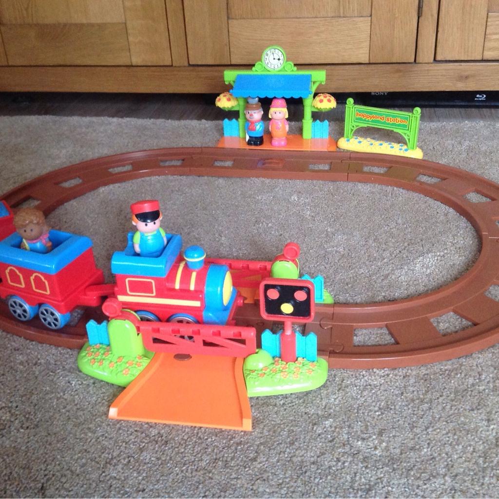 Happyland train set with figures in WV14 Wolverhampton for £10.00 for ...