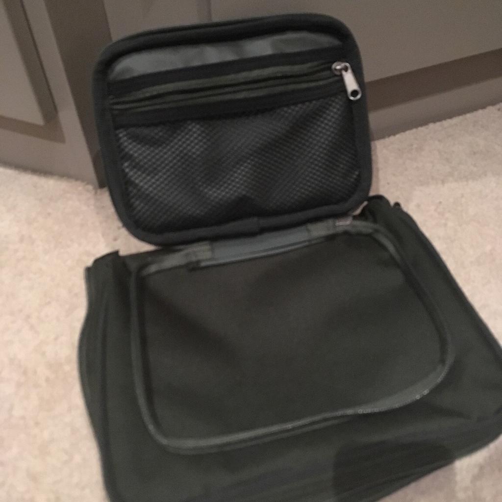 JRC Fishing Rig Wallet in B91 Solihull für 8,00 £ zum Verkauf | Shpock DE