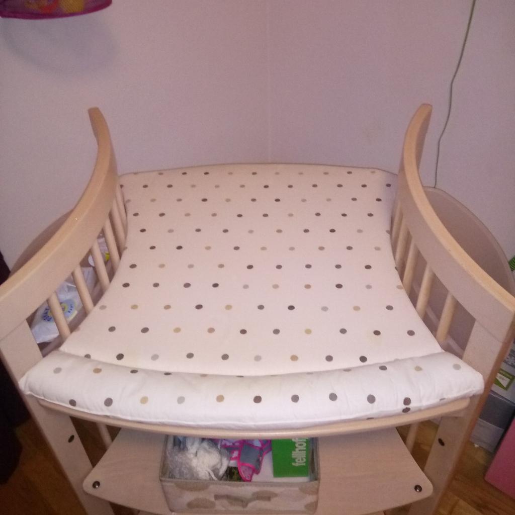 Wickeltisch Stokke Care in 5662,5671 Bruck an der Großglocknerstraße