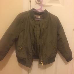 Girls H&M bomber jacket in khaki with gold zip age 4-5